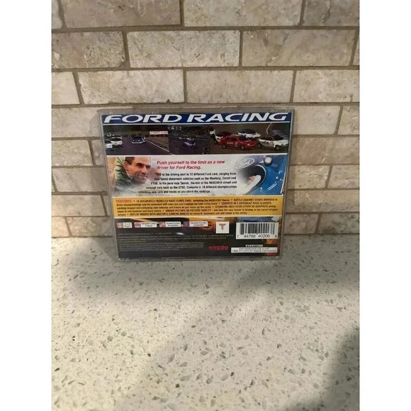 Ford‎ Racing - Picture 2 of 4